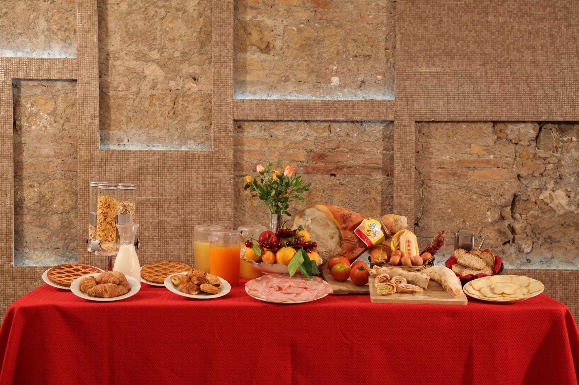 Caravaggio Hotel Napoli Bagian luar foto
