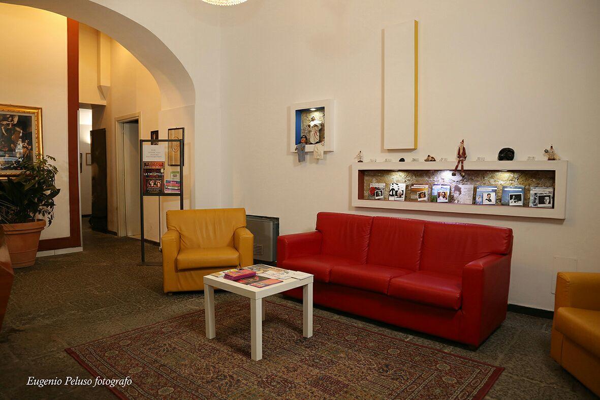 Caravaggio Hotel Napoli Bagian luar foto